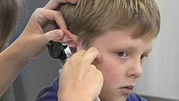 Die HNO und Lymphknoten-Untersuchung beim Kind 